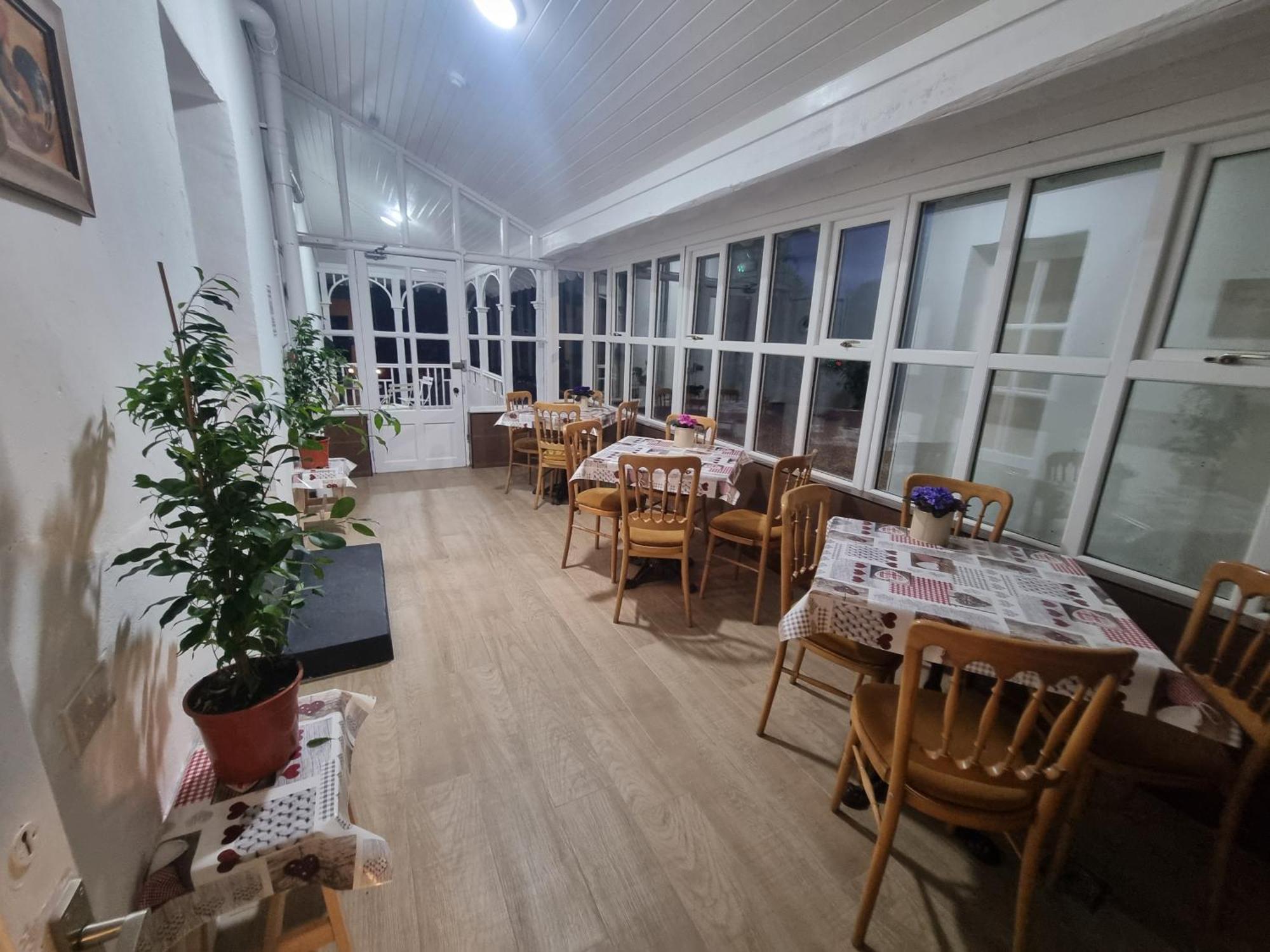 The Monkey Puzzle Hotel Bunclody Exterior foto